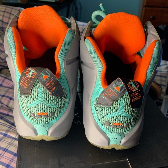 Lebron 12 NSRL 2014 - Picture 3 of 7